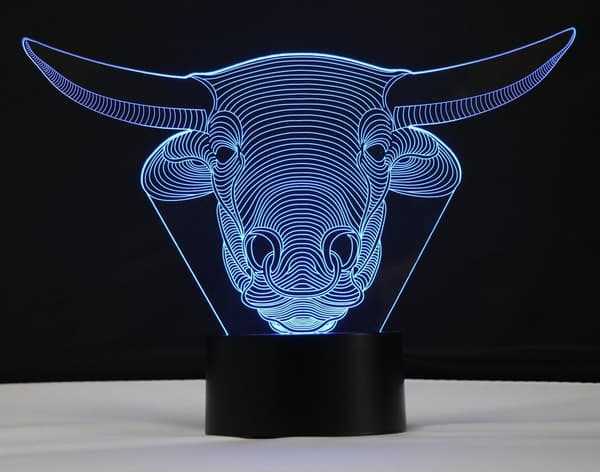 Kvæg 3D Natlampe 7 Farve LED Touch Bord Skrivebordslamper Ene