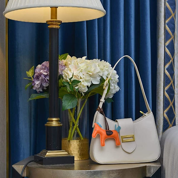 Läder Tassel Pony Nyckelring Läder sydd häst styling söt mode väska tillbehör Orange