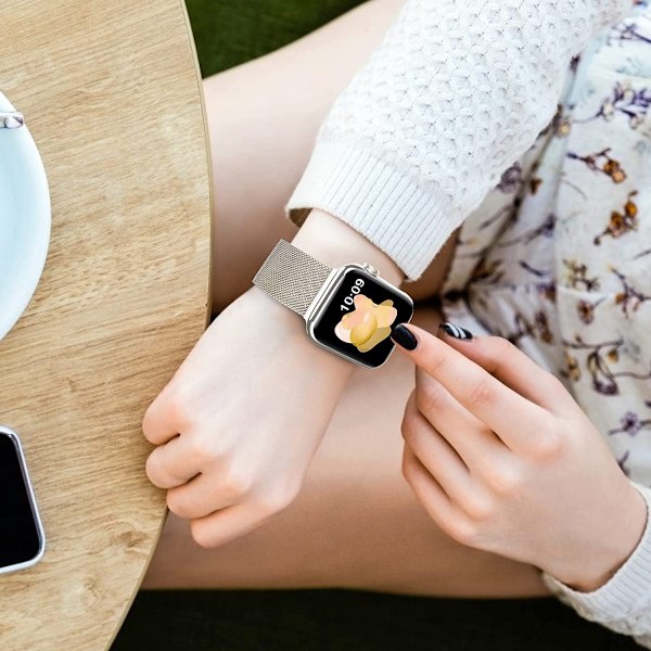Metallband i rostfritt stål kompatibelt med Apple Watch-band 38 mm 40 mm 41 mm, justerbar loop med magnetisk armband för iWatch Series 7 6 5 4