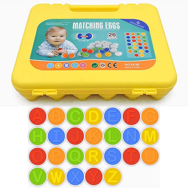 Påskeegg med tallmatching og gul eggeholder