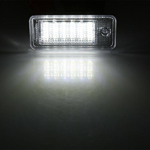 Høy Lysstyrke 18 LED Nummerplate Lys Lampe For Audi A3 S3 A4 S4 B6 B7 A6 C6 (Svart)