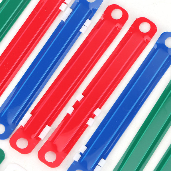 50 st/låda Färgglada plastpärmar 2 hål Dokumentpappersfäste Kontorsmaterial för A5 A6