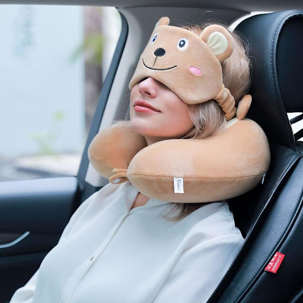 Memory Foam Dyre Rejsepude, Komfortabel Nakkepude med Sød Øjenmaske Letvægts Rejsepude til Fly, Bil, Tog, Bus og Hjemmebrug Bear