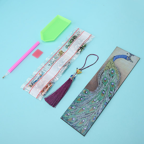 Muotoiltu timanttimaalauskirjanmerkki Riikinkukko-kuvio Tassel DIY-lahja Kirjan koristelu