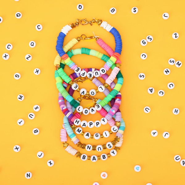 1820 stykker bogstavperler sæt, 28 stilarter alfabetperler farverige smiley-perler hjerteperler til armbånd og smykkefremstilling Whtie