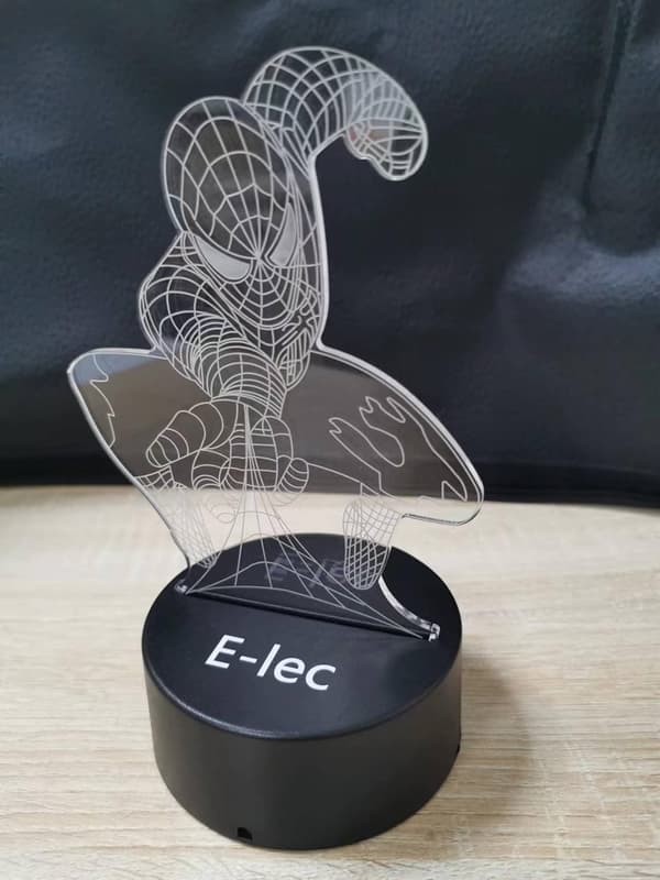 Spider-Man Gaver 3D Nattlampe Optisk Nyhet Illusjon Led