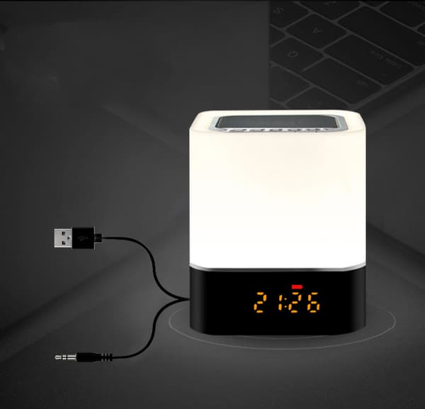 Yövalo Bluetooth-kaiutin, herätyskello Bluetooth-kaiutin
