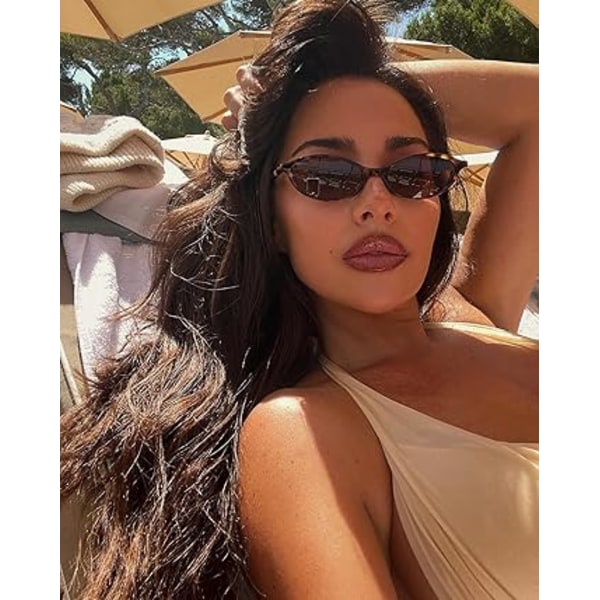 Retro Ovale Solbriller for Kvinner Chic Cat Eye 90-talls Solbriller Lett Smale Shades Trendy UV-beskyttelse Solbriller Tortoise Frame - Gradient Brown Lens