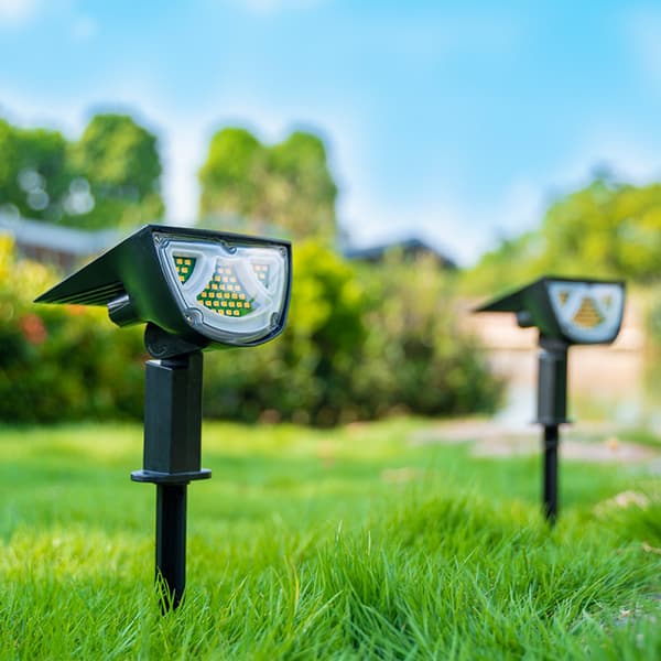 Solcelle Landskapsspotlights 30 LED, IP65 Vanntett Solcelle Sp Cold White
