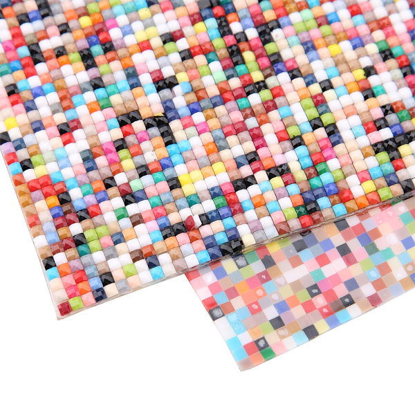 Plast syv-fargets rhinestones trim krystall hotfix strass mesh banding klistremerke applikasjoner ark