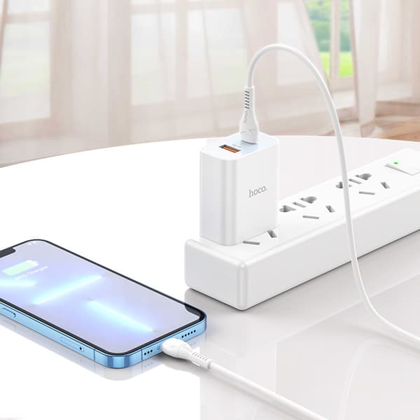 hoco. C97 ny PD20W+QC3.0 lader for iPhone13 mobiltelefon
