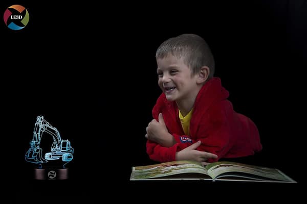 3D Optisk Illusjon Nattlys - 7 LED Fargeskiftende Lampe