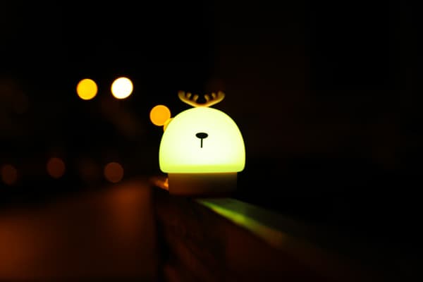 LED Sengelampe til Børneværelse med Touch, Formskiftende og Opladning