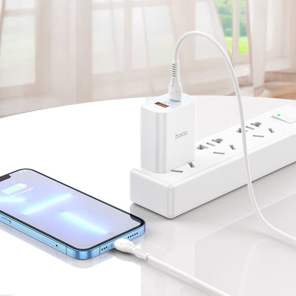 hoco. C97 ny PD20W+QC3.0 lader for iPhone13 mobiltelefon