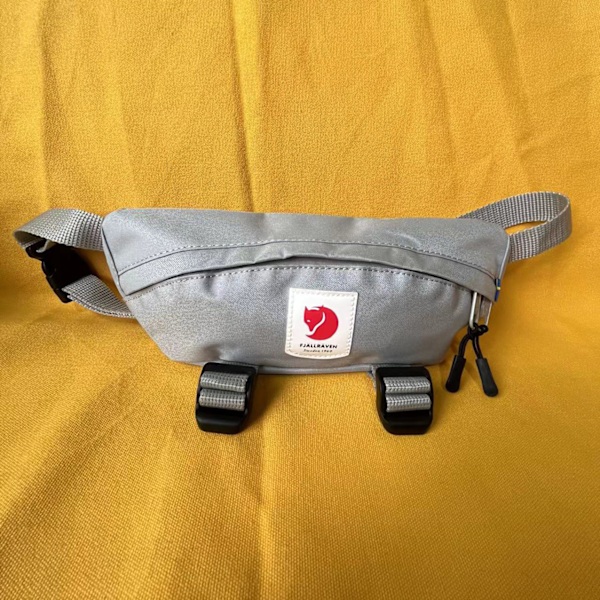 Travel Fox Väska för Män & Kvinnor Lätt Crossbody Väska, Midjeväska Höftväska Axel Crossbody Myntväska Vattentät Casual Resväska Grey