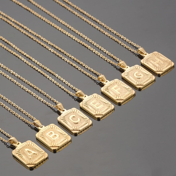 18K Guldpläterad Initial Halsband, Kvadratisk Bokstav