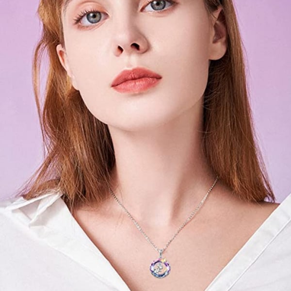 Halsband med kanin i sterlingsilver med kristallkanin