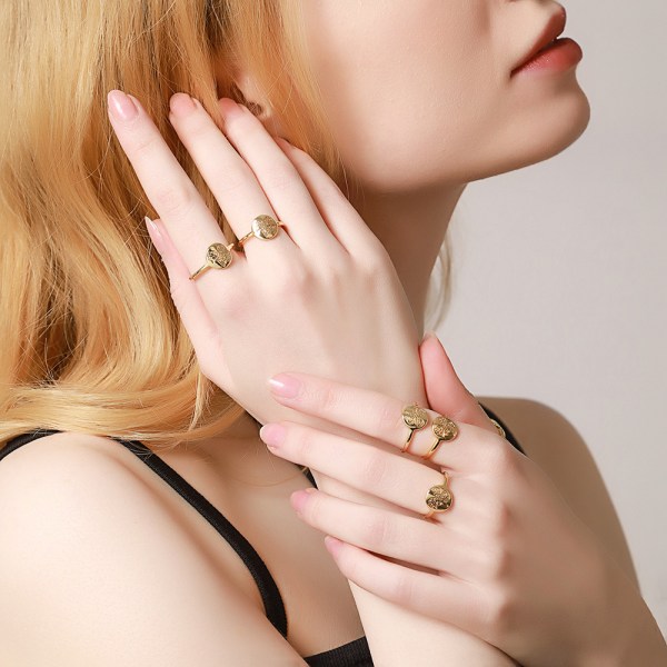 Handgjord blomstsignet ring - 18K guldring - minimalistisk