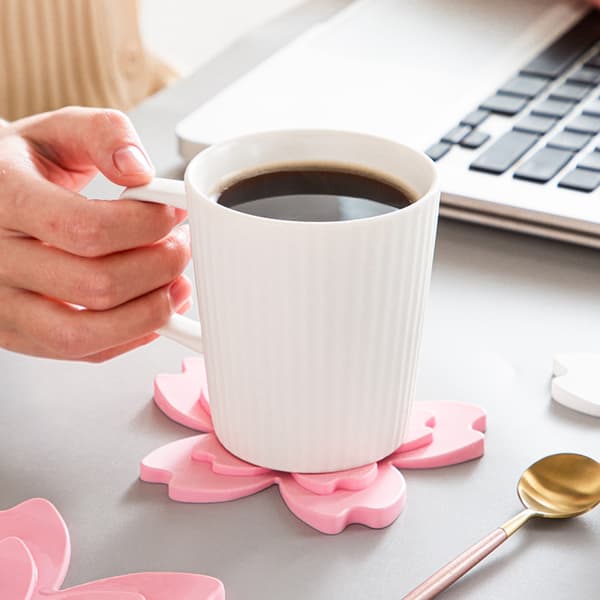 10 stk. Blomsterformede coasters til kaffebord - Varmebestandige