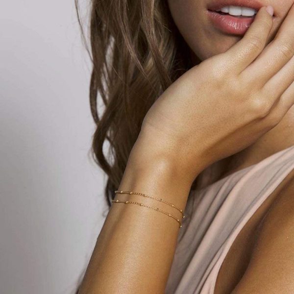 Wekity Delikat Guld Armband för Kvinnor, Justerbart Skiktat Armband