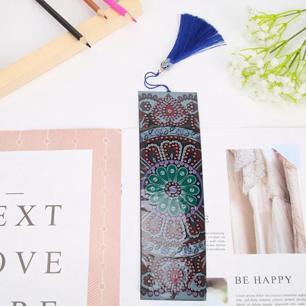 DIY Tassel Bokmärke Specialformad Diamantmålning Läder Sida Markering Broderi Hantverk Present