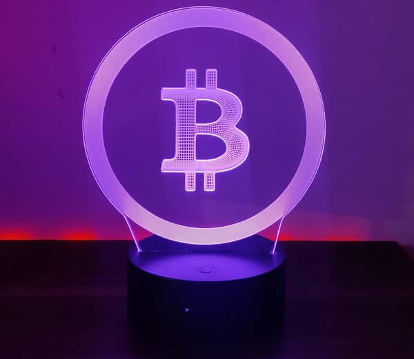 - Bitcoin Merch Klar Bitcoin USB 3D Nattlys 7 Farge Cha