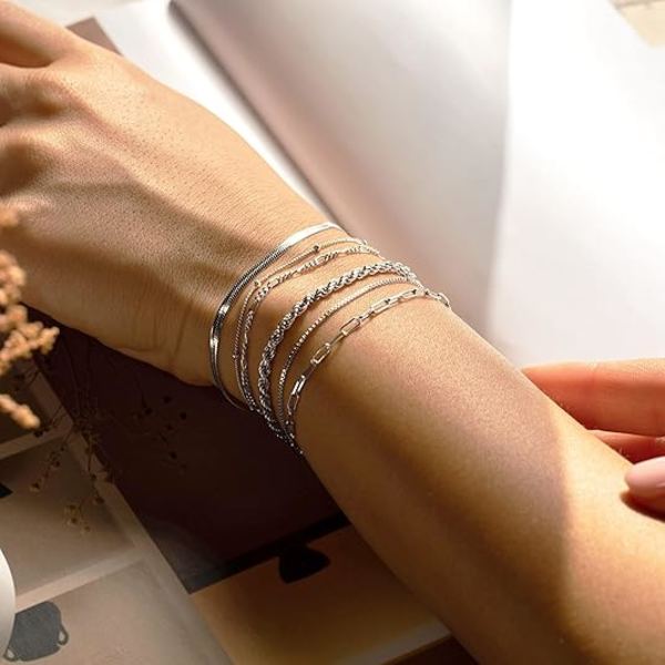 Guld Armband för Kvinnor Vattentäta, 14K Äkta Guld Smyckeset för Kvinnor Trendiga Tunna Snygga Stackbara Modeaccessoarer Presenter för Kvinnor Sliver