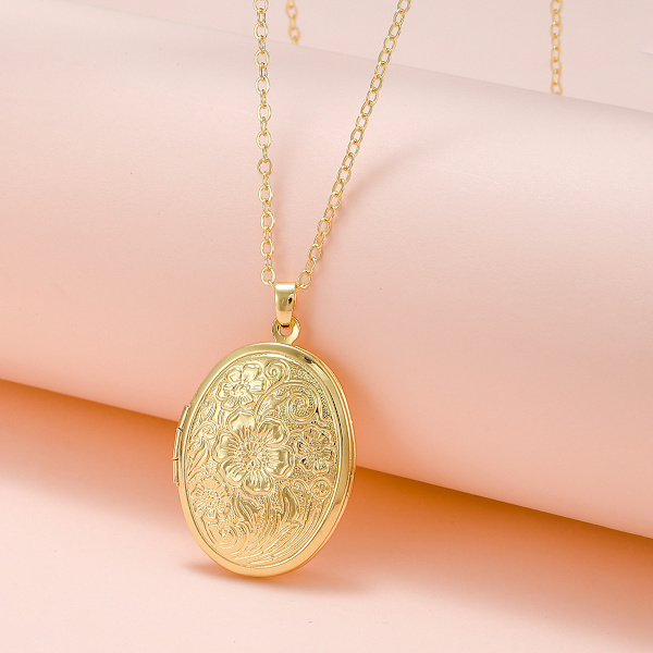 Halsband med medaljong, graverat hjärtformat medaljonghänge med plats för bilder, personligt fotomedaljong, minnesmedaljong för kvinnor och flickor