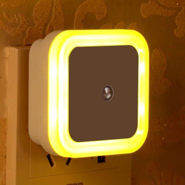 Pakke med 2 LED-natlamper, stik til væglamper med lys