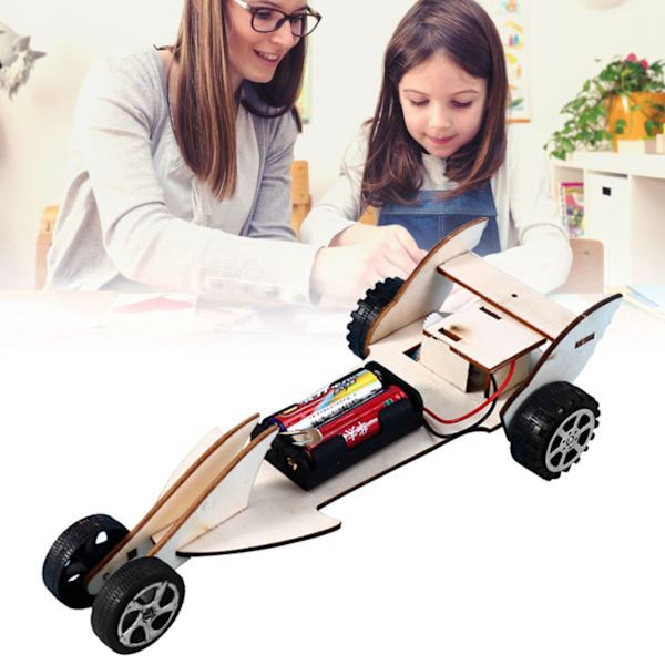 Kilpa-auton kokoamispaketti Manuaalinen DIY Puinen autosetti 1.5V Lasten opetus kokoamispaketti (WF Kilpa-auto B(Pieni auto pää) )