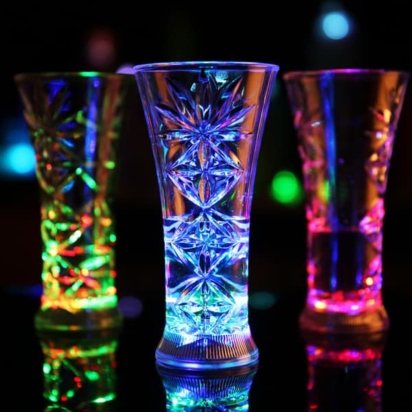 Snöflinga-kopp blinkande kopp, LED blinkande kopp lysande kopp, LED vatteninduktionskopp