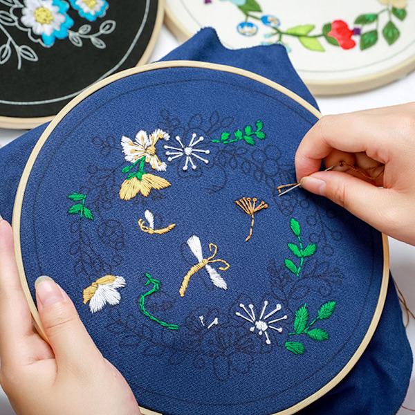 Broderi symaterial paket ofärdigt set stickning stansnål tråd kit hantverk sömnad verktyg för nybörjare blommor och växter 3 set