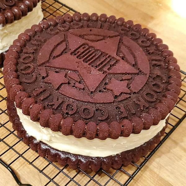 Giant Sandwich Oreo Big Cookie Cake Pan 9 Inch Rock Star Brød Bagning Silikoneform