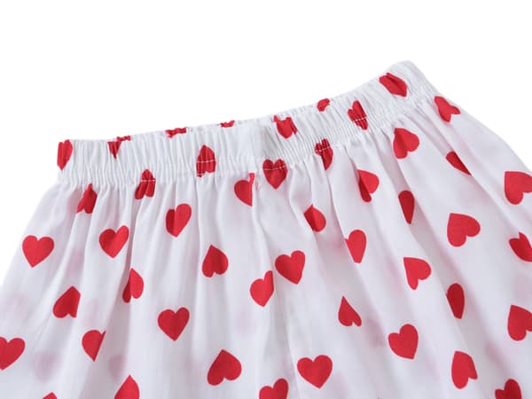 Jente 2-delt T-skjorte og shorts pyjamasett, M (Rødt hjerte)