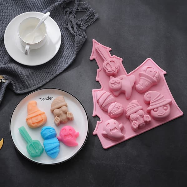 Silikone kageform med 7 huller Halloween design spøgelsesdag
