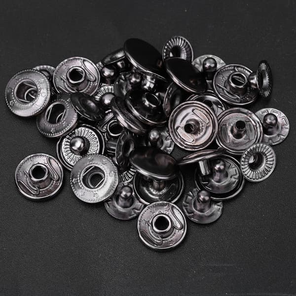 50 sæt rene messing trykknapper runde knap klud bagage dekoration tilbehør (10mm sort)