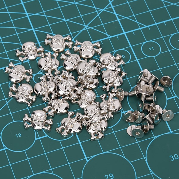 20 stk DIY 15mm Punk Skull med Bone Rivet Gotiske Ornamenter / Bagasjetilbehør Ghost Head med Bone Silver