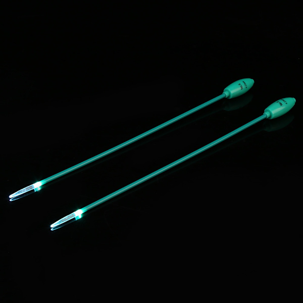 1 par 4,25 mm enkelspetsiga raka plast LED-stickningsnålar stickverktyg (nr 6)