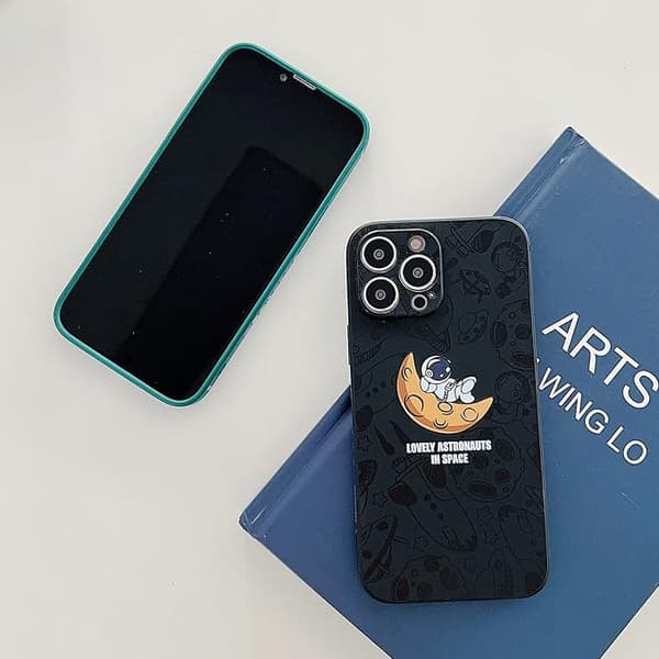 Kompatibel med iPhone 12 Pro Astronaut Deksel Kvinner Jenter Så