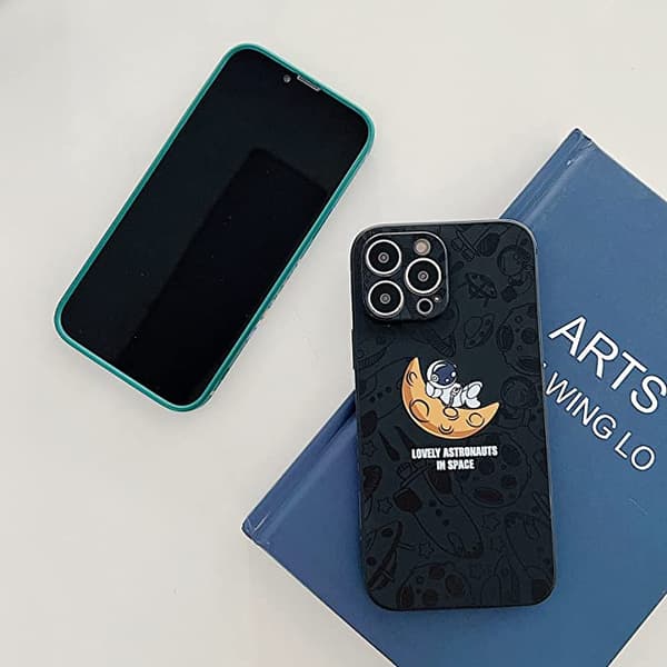 Kompatibel med iPhone 12 Pro Max Astronaut Case Kvinna Flicka