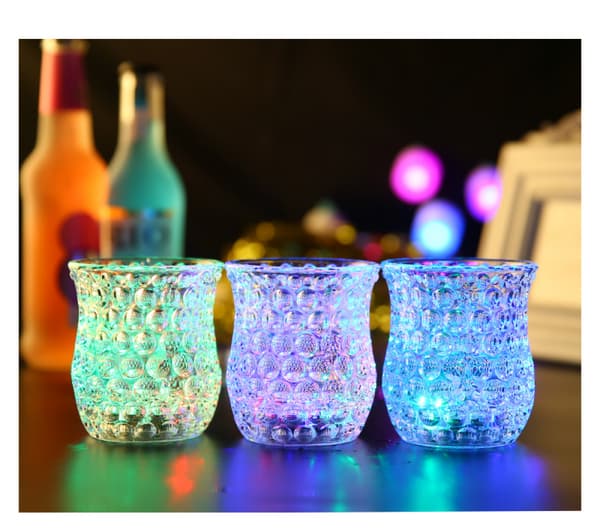 Honungskaka formad blinkande mugg, LED blinkande mugg lysande mugg, LED vattensensor mugg