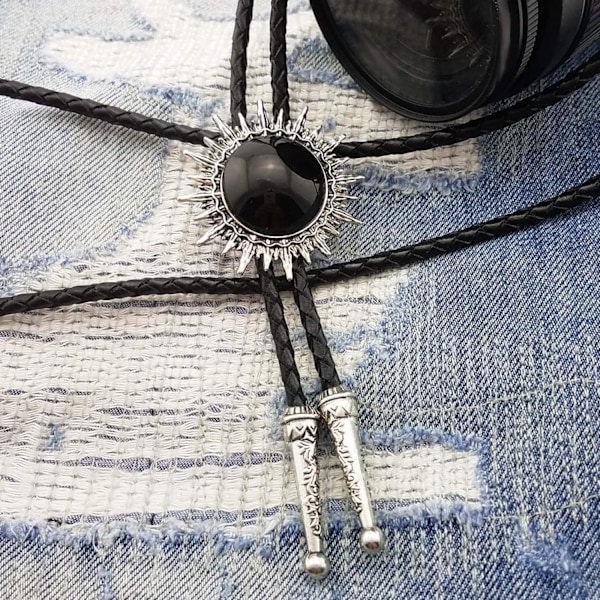 Retro Novelty Western Cowboy Celtic Svart Sten Bolo Tie Nec