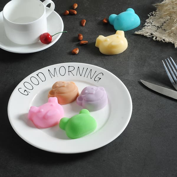 6 tecknade djur silikon kakform gris, apa, groda handm