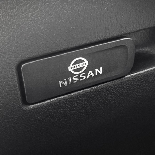 Auton metalliset autotarrat luovat auton logon koristeelliset tarrat - Infiniti ylä- ja alaosa vakiometalliset tarrat/5 kpl