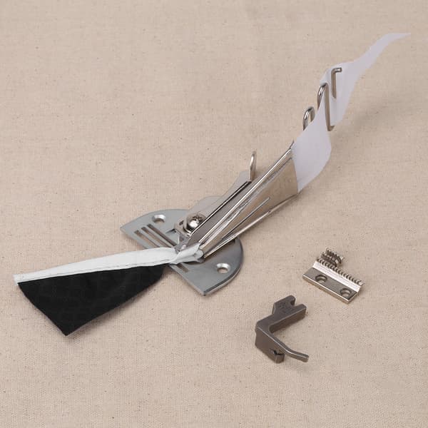 1 stk Industriell symaskin Dobbel fold Angle Binder Binding Attachment Folder (3,6 cm)