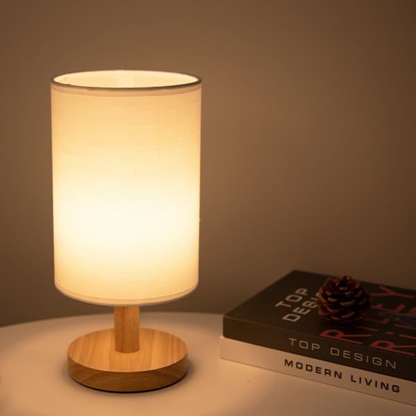 Liten lampe for soveromsdekor, ledningsplugg trelampe med stoff