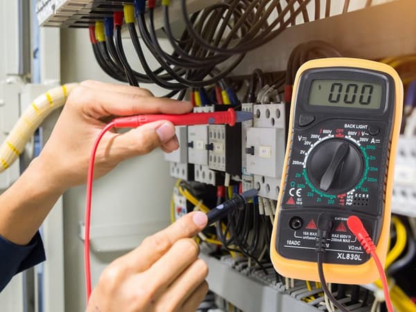 Digital Multimeter with Backlight - Measuring Instrument
