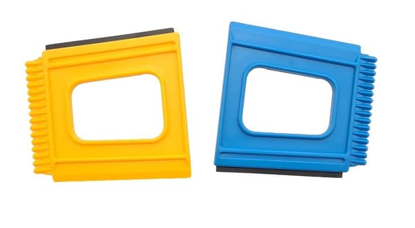 2-Pack - Ice Scraper with Rubber Strip - Plastic - 10 x 10 cm - Scraper