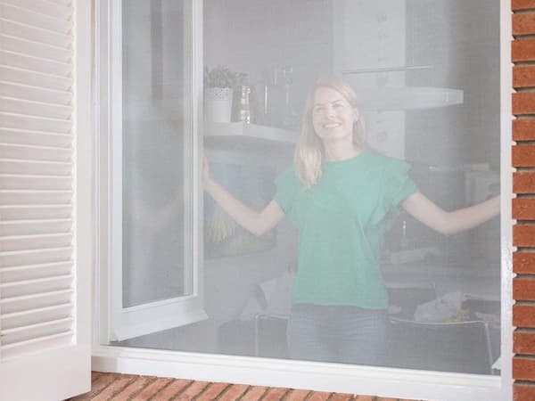 Magnetic mosquito net 150x180 cm - Self-closing