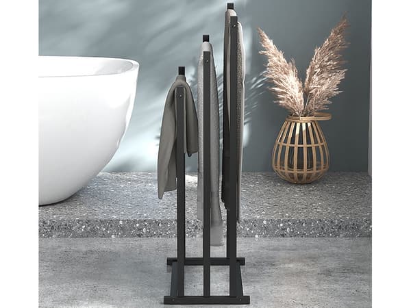 Håndklestativ i metall - Loftdesign for baderom